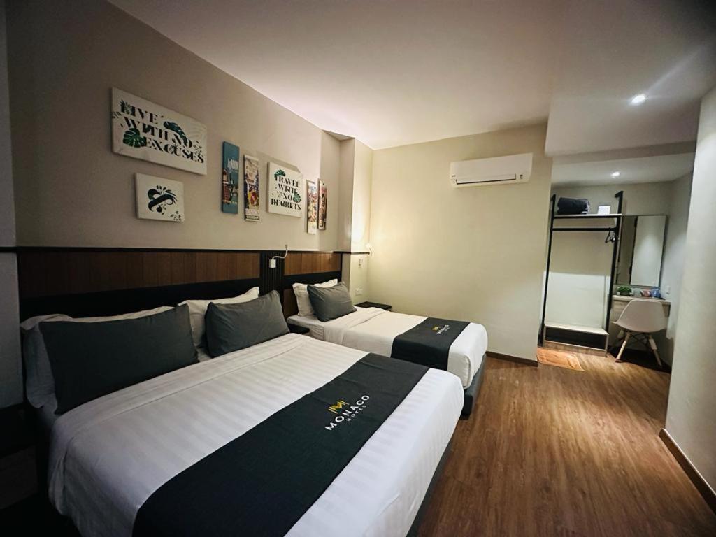 Monaco Hotel Сиберджая Екстериор снимка