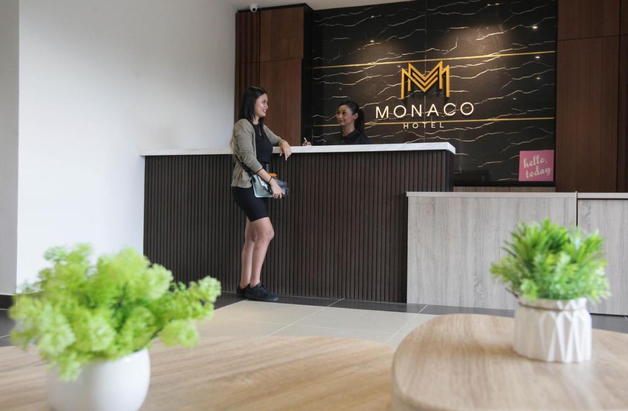 Monaco Hotel Сиберджая Екстериор снимка