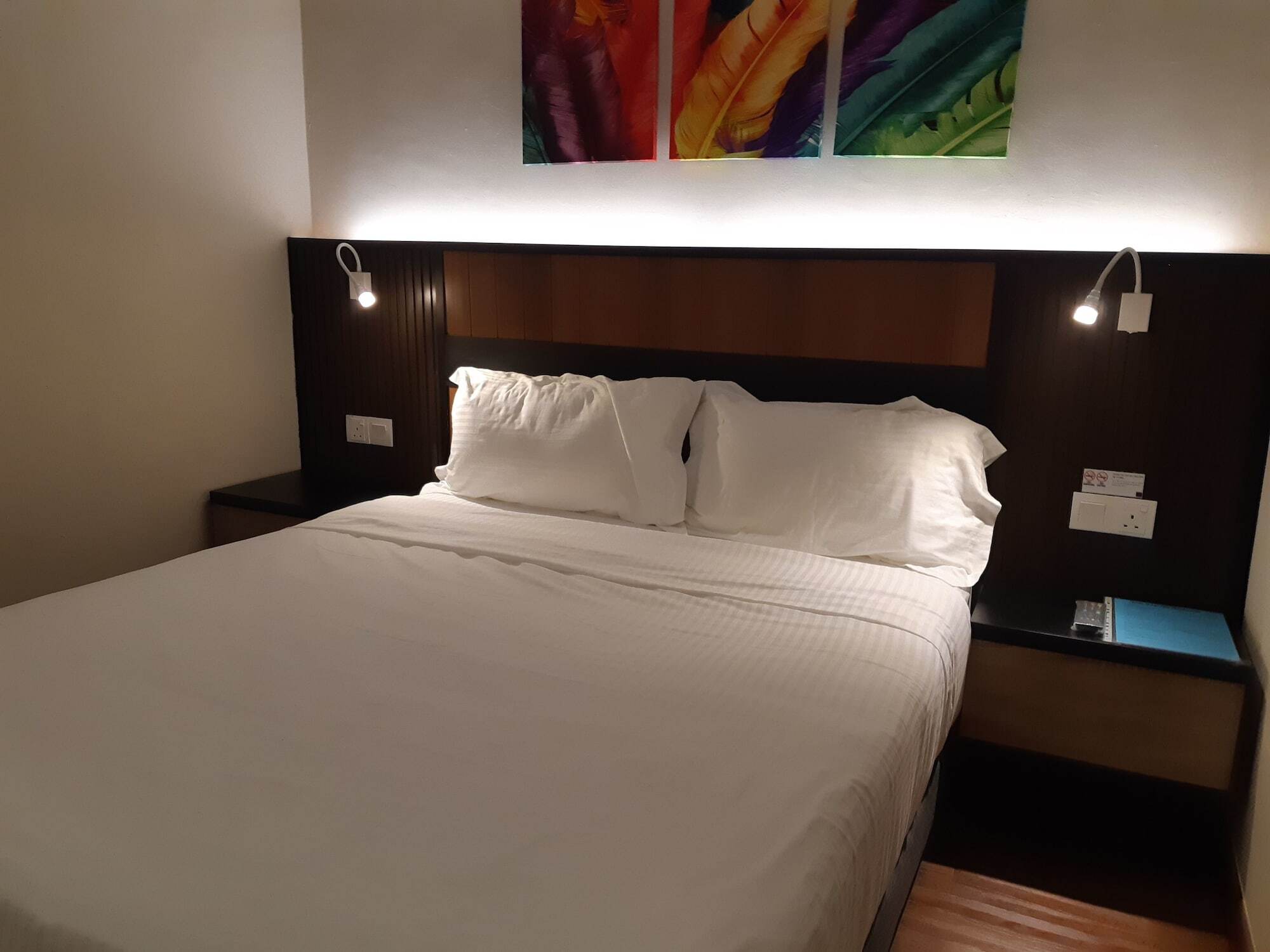 Monaco Hotel Сиберджая Екстериор снимка